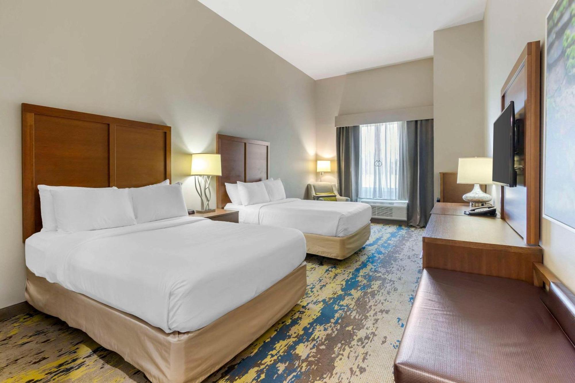 Comfort Inn & Suites Valdosta Esterno foto